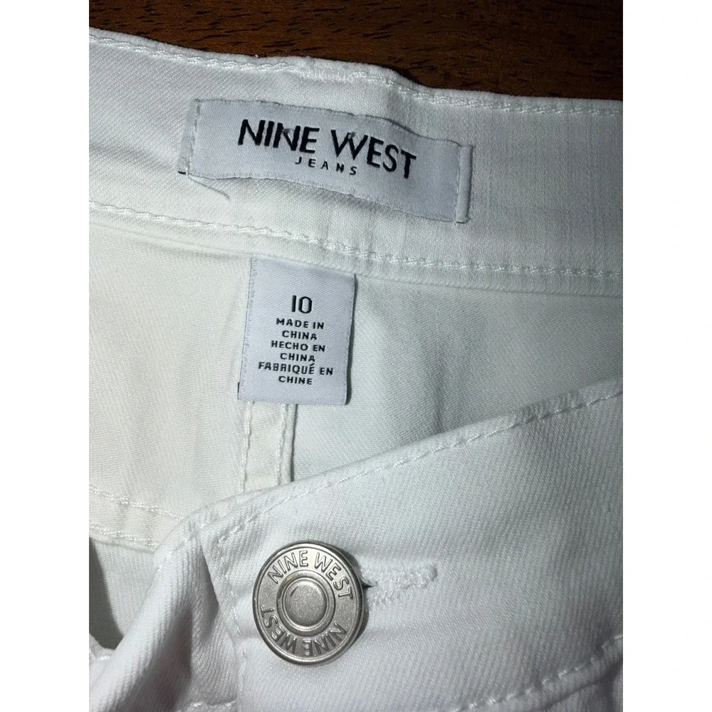 Nine West Bermuda Shorts Women Size 10 White NEW High Rise Cuffed UDNW2361